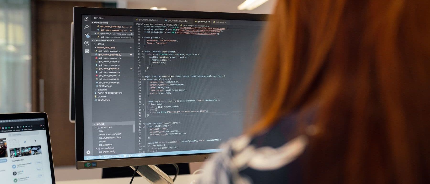 Tela com código de um sistema em construção